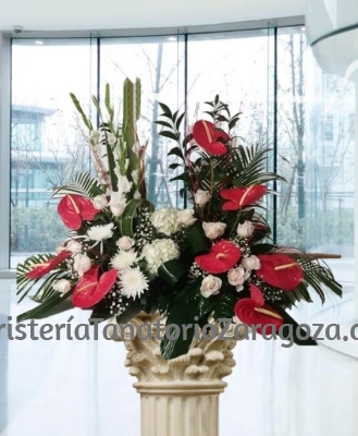 Centro difuntos con Anthurium